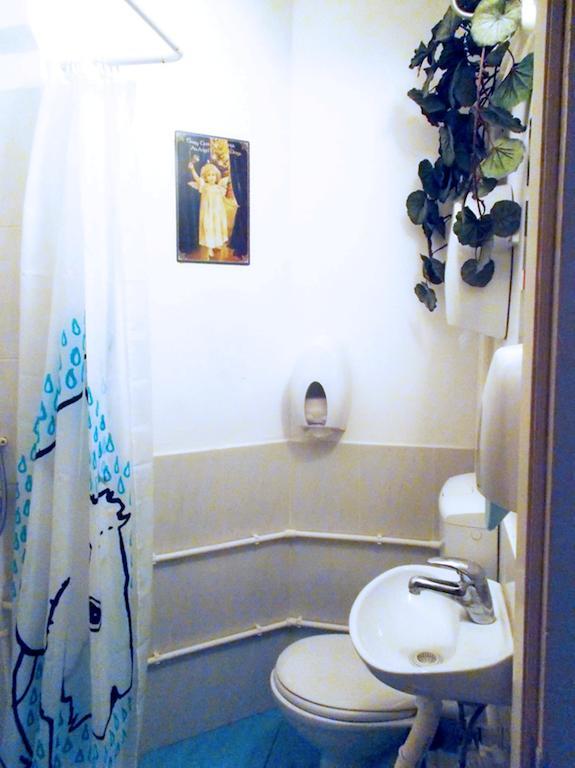 Hostel El Diablo Beograd Ngoại thất bức ảnh