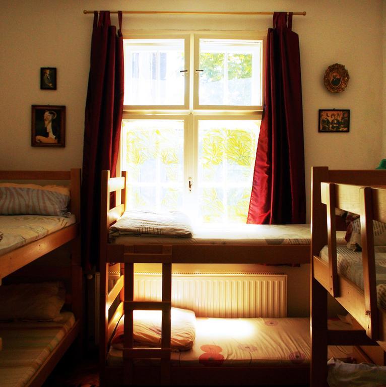 Hostel El Diablo Beograd Ngoại thất bức ảnh