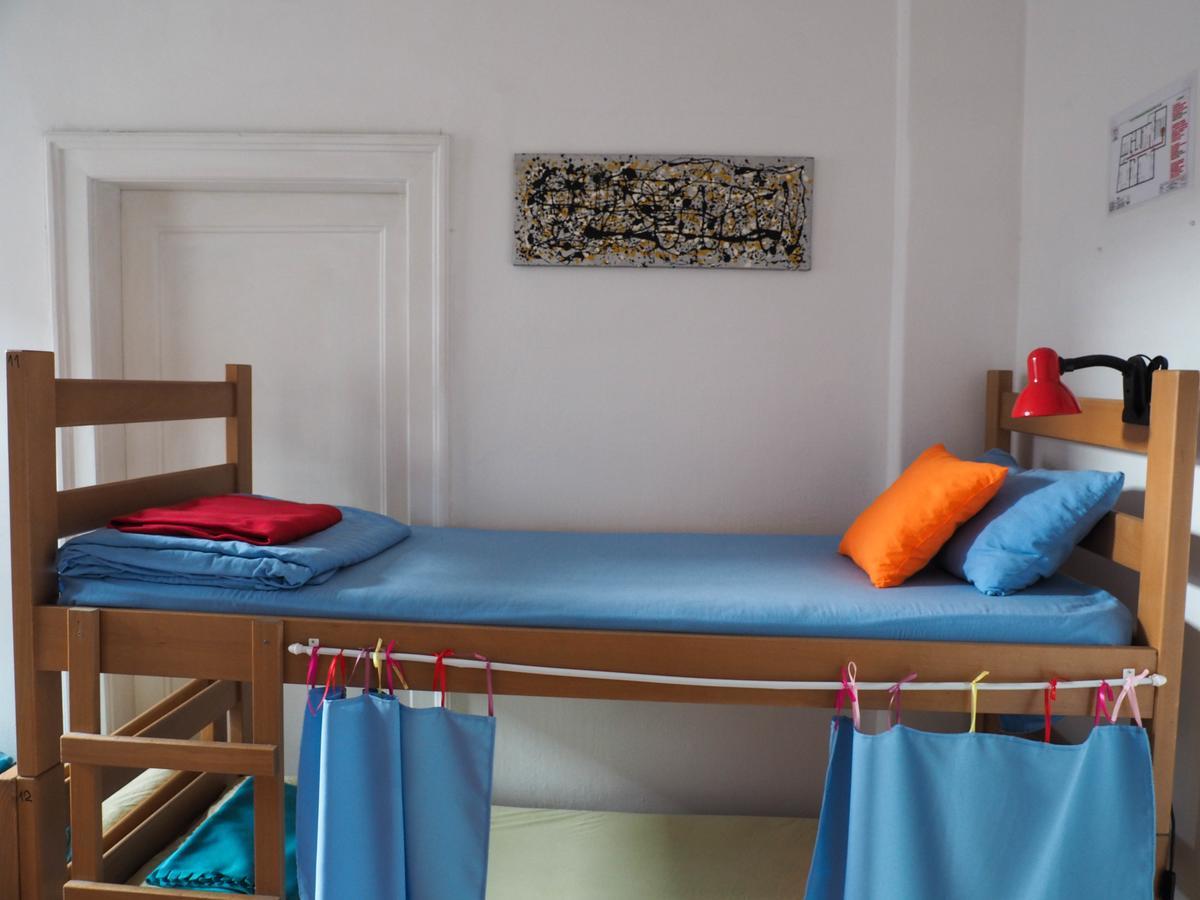 Hostel El Diablo Beograd Ngoại thất bức ảnh