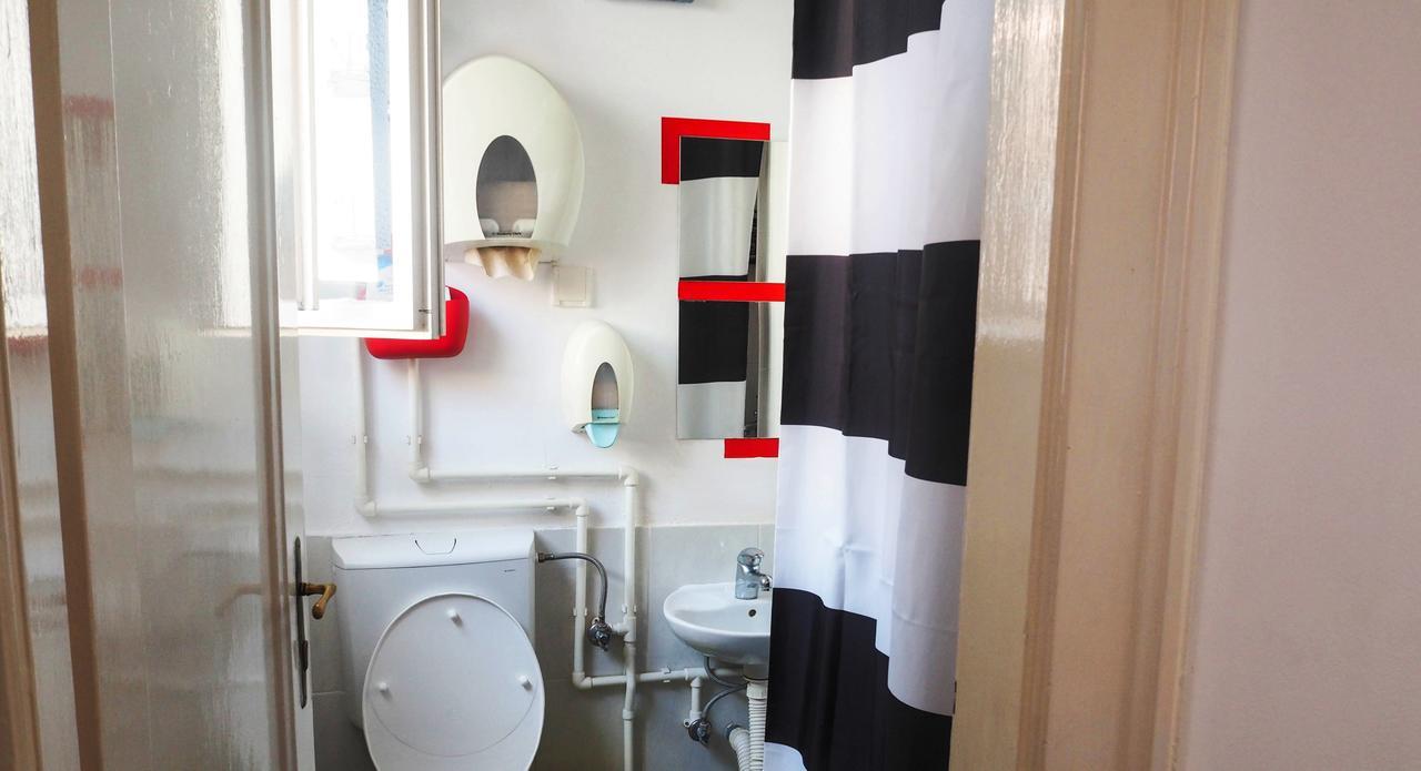 Hostel El Diablo Beograd Ngoại thất bức ảnh